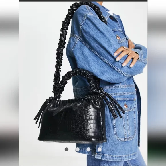 HVISK Arcadia Vegan Leather Bag With Black Croc Design - Picture 2 of 11